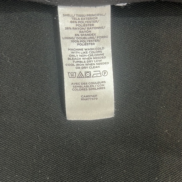 Two (2) Ann Taylor CutAway Blazers in Bi-Stretch - Picture 9 of 16